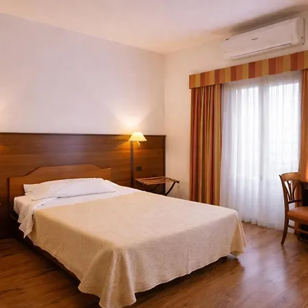 Hotell Bel Sit Comerio
